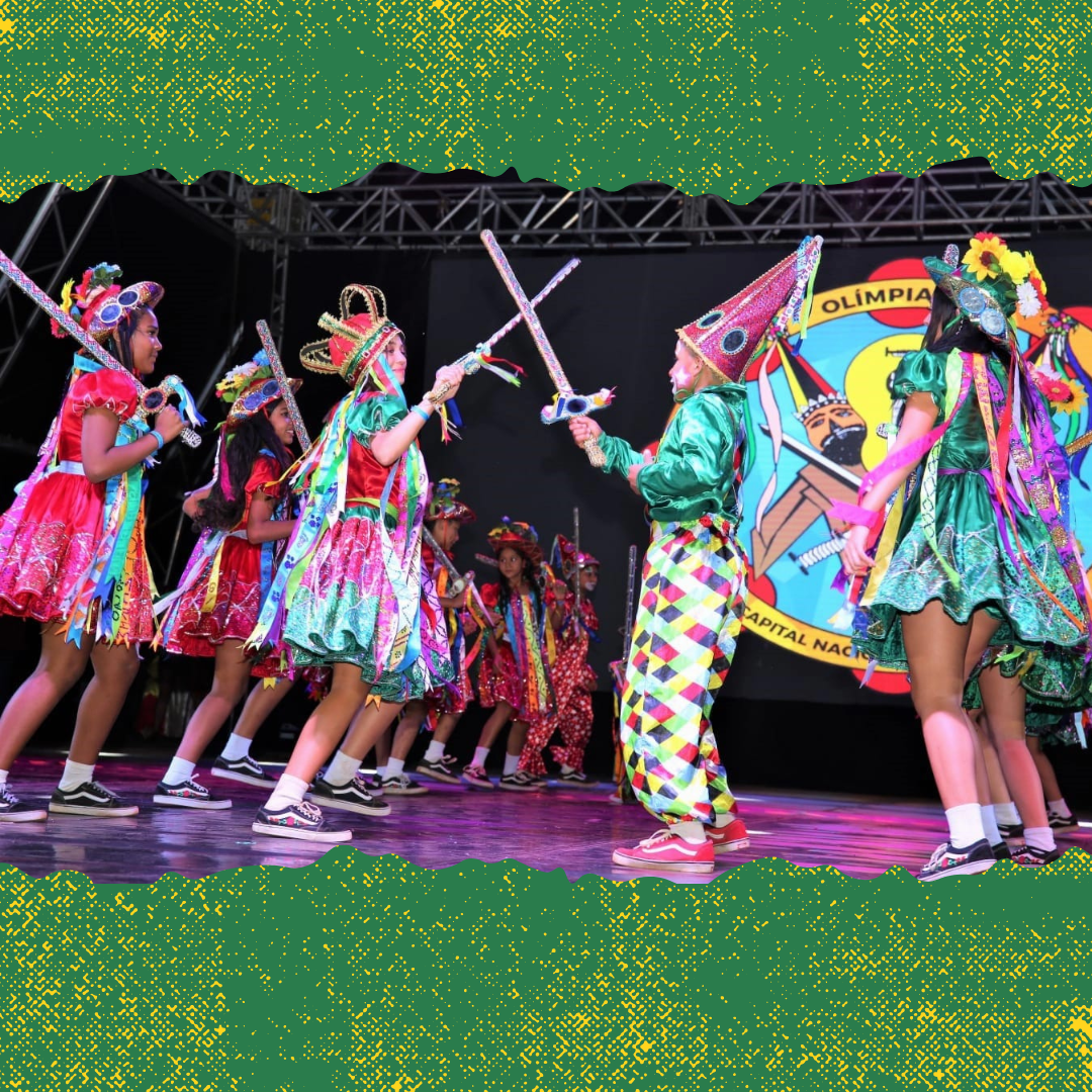 Post Instagram Dia do Trabalhador Moderno Azul e Branco (6)